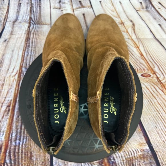 Journee Signature Women's Brown Suede Leather Heeled Ankle Boots Booties Size 7 - Picture 4 of 9